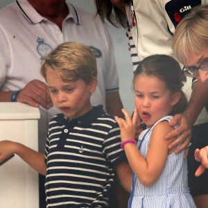 Le prince George et la princesse Charlotte de Cambridge - Le duc et la duchesse de Cambridge à la remise de prix de la régate King's Cup à Cowes le 8 août 2019.