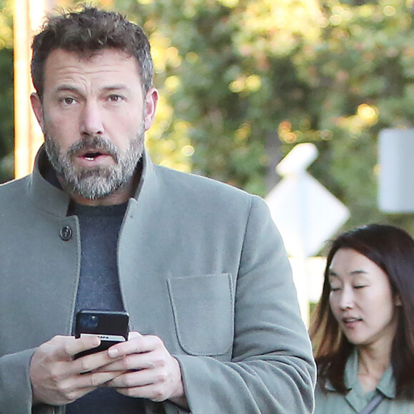 Ben Affleck se promène à Los Angeles, le 22 octobre 2019.
