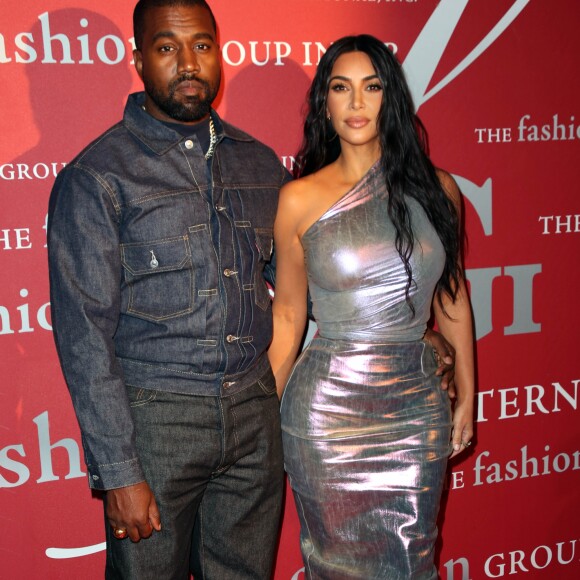Kanye West et Kim Kardashian au photocall de la soirée "2019 Fashion Group International Night of Stars Gala" à New York, le 24 octobre 2019. © Sonia Moskowitz-Globe Photos via Zuma Press/Bestimage