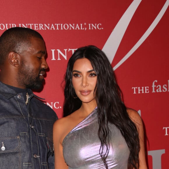 Kanye West et Kim Kardashian au photocall de la soirée "2019 Fashion Group International Night of Stars Gala" à New York, le 24 octobre 2019. © Sonia Moskowitz-Globe Photos via Zuma Press/Bestimage