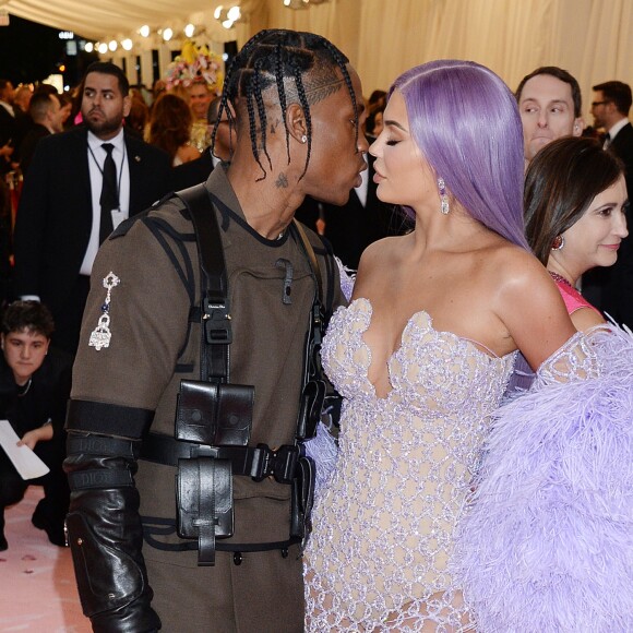 Kylie Jenner et son compagnon Travis Scott à la 71ème édition du MET Gala (Met Ball, Costume Institute Benefit) sur le thème "Camp: Notes on Fashion" au Metropolitan Museum of Art à New York, le 6 mai 2019