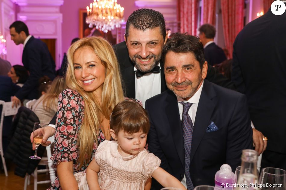 Exclusif - Aram Ohanian, sa femme Adriana Karembeu, leur fille Nina