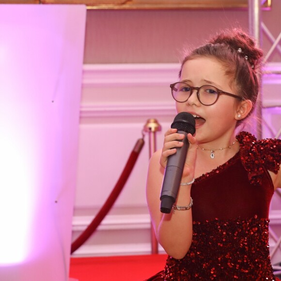 Exclusif - Emma (gagnante The Voices Kid 5) à la soirée caritative organisée au Palais du Pharo, au profit de l'école arménienne Abovian. Marseille, le 26 octobre 2019. © Philippe Doignon / Bestimage