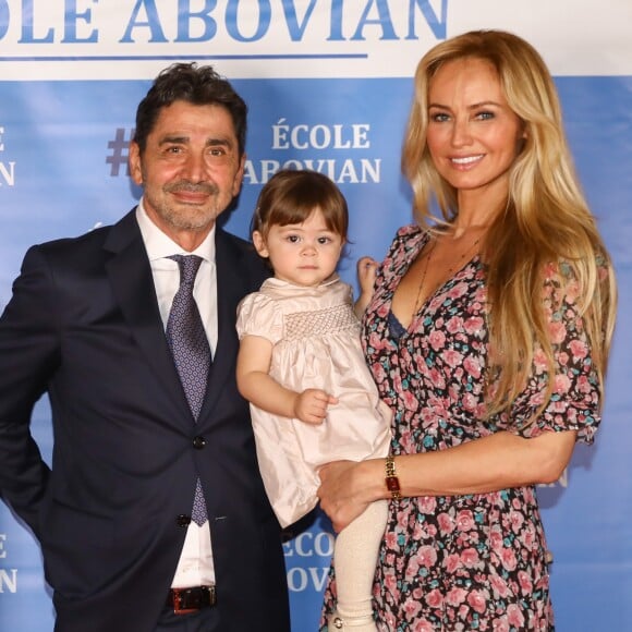 Aram Ohanian, sa femme Adriana Karembeu et leur fille Nina Ohanian - Photocall de la soirée caritative organisée au Palais du Pharo, au profit de l'école arménienne Abovian. Marseille, le 26 octobre 2019. © Philippe Doignon / Bestimage