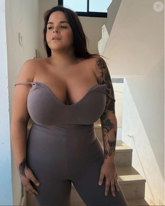 Sarah Fraisou (Les Anges 10 ) dévoile sa nouvelle silhouette sur Instagram. Mai 2018.