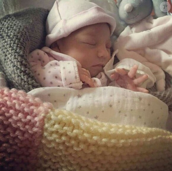 Mathieu Valbuena a publié une photo de sa fille Léo sur Instagram le 28 février, après sa naissance.