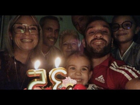 Mathieu Valbuena a fêté ses 35 ans en famille, notamment avec sa fille Léa, le 28 septembre 2019.