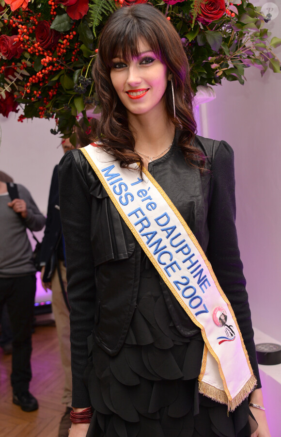 Sophie Vouzelaud (1ère Dauphine Miss France 2007) - Cocktail pour les 1 an de la maison Aloha Paris Luxe aux Salons Hoche à Paris, le 19 décembre 2014.