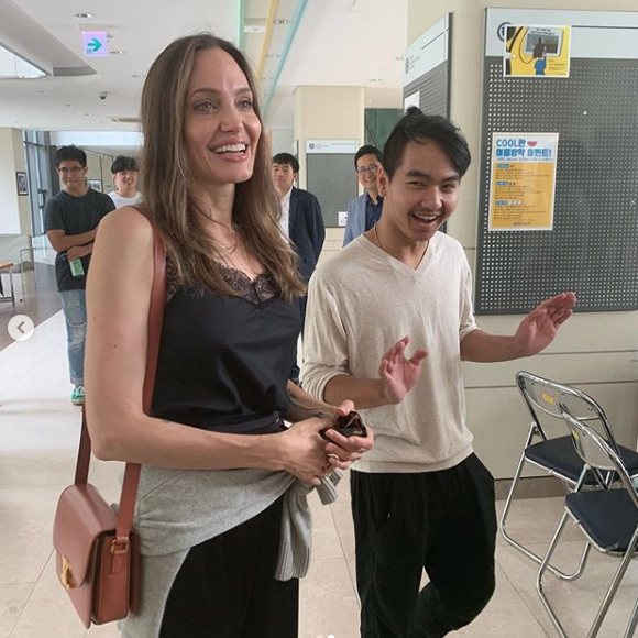 Angelina Jolie dépose son fils aîné Maddox (18 ans) à l'Université de Yonsei en Corée du Sud, le 21 août 2019.