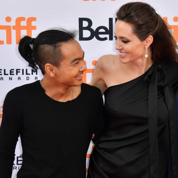 Angelina jolie avec ses enfants Pax et Maddox à la première de "First They Killed My Father" au Toronto International Film Festival 2017 (TIFF), le 11 septembre 2017.