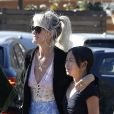 Laeticia Hallyday, sa fille Joy - Le prince Emmanuel-Philibert de Savoie est au volant de la voiture "Shelby Cobra" sport de Johnny avec Laeticia Hallyday direction le restaurant SoHo House de Malibu en famille à Los Angeles, le 3 novembre 2019.