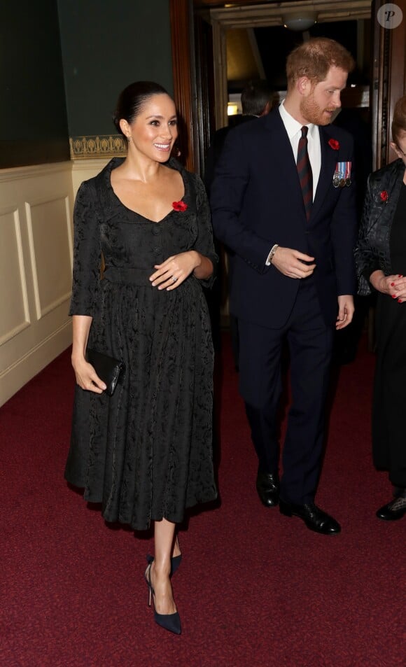 Meghan Markle et le prince Harry - La famille royale assiste au Royal British Legion Festival of Remembrance au Royal Albert Hall à Kensington, Londres, le 9 novembre 2019.