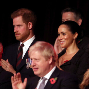 Le prince Harry, duc de Sussex, et Meghan Markle, duchesse de Sussex - La famille royale assiste au Royal British Legion Festival of Remembrance au Royal Albert Hall à Kensington, Londres, le 9 novembre 2019.