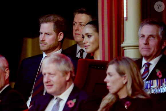 Le prince Harry, duc de Sussex, et Meghan Markle, duchesse de Sussex - La famille royale assiste au Royal British Legion Festival of Remembrance au Royal Albert Hall à Kensington, Londres, le 9 novembre 2019.