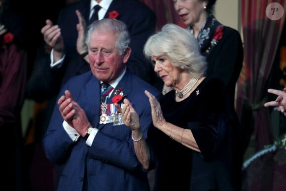 Le prince Charles, prince de Galles, et Camilla Parker Bowles, duchesse de Cornouailles - La famille royale assiste au Royal British Legion Festival of Remembrance au Royal Albert Hall à Kensington, Londres, le 9 novembre 2019.
