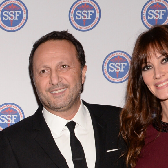 Exclusif - Arthur et sa compagne Mareva Galanter - Dîner de gala et vente aux enchère pour l'association "Sauveteurs sans frontières" ("Qui sauve une vie sauve l'humanité") à l'hôtel du collectionneur à Paris, France, le 13 février 2018. © Rachid Bellak/Bestimage