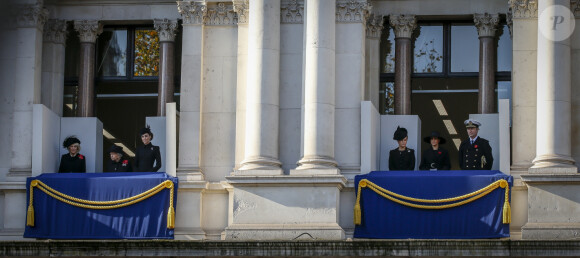 Sophie Rhys-Jones, comtesse de Wessex, Meghan Markle, duchesse de Sussex, Camilla Parker Bowles, duchesse de Cornouailles, la reine Elisabeth II d'Angleterre, Catherine (Kate) Middleton, duchesse de Cambridge - La famille royale d'Angleterre lors du National Service of Remembrance à Londres le 10 novembre 2019.