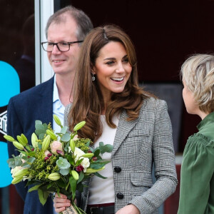 Kate Middleton lors de l'événement organisé par l'association "Shout" pour le lancement de leur nouveau système de volontariat au théâtre "Troubadour White City" à Londres, le 12 novembre 2019.