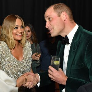 Le prince William, duc de Cambridge et Rita Ora lors d'un gala à l'occasion du 50ème anniversaire de Centrepoint, à la Roundhouse de Camden, dans le nord de Londres, le 13 novembre 2019.