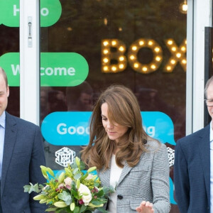 Le prince William, duc de Cambridge et Kate Catherine Middleton, duchesse de Cambridge, ont rencontré les bénévoles de l'organisation "Shout", organisme venant en aide aux personnes souffrant de maladies mentales, à Londres. Le 12 novembre 2019