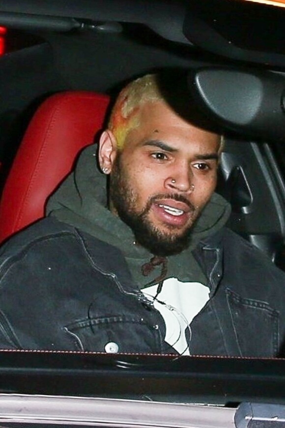 Chris Brown - Les célébrités quittent la soirée d'anniversaire de Drake à Los Angeles, le 24 octobre 2019.