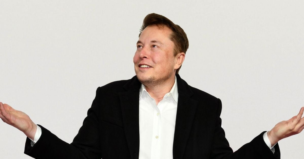 5211572-elon-musk-a-la-soiree-the-golden