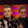 Robbie Williams et Elton John sur le plateau du Graham Norton Show le 30 novembre 2017.