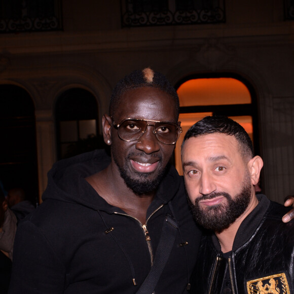 Exclusif - Cyril Hanouna, Mamadou Sakho assistent au lancement de la collection "Artmakers" d'Eleven Paris aux Salons Hoche à Paris le 27 novembre 2019. © Rachid Bellak/Bestimage