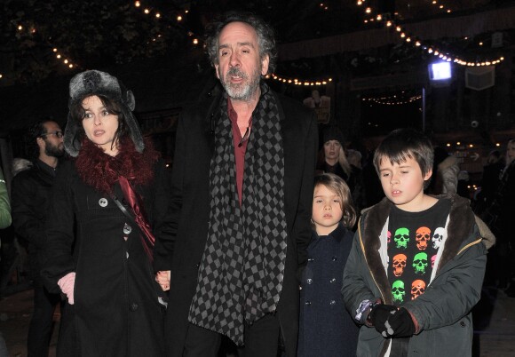 Tim Burton, Helena Bonham Carter et leurs enfants Billy Raymond et Nell - People à l'ouverture du Winter Wonderland de Hyde Park à Londres, le 20 novembre 2014.