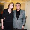 Michel Sardou et sa fille Cynthia à Bercy, le 30 janvier 2001. 