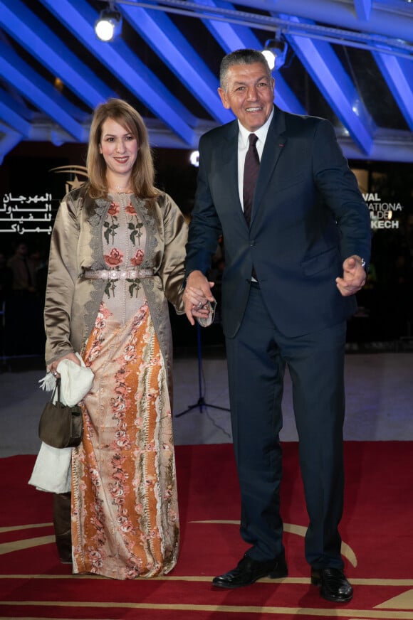 Abdelatif Benazzi et sa femme au photocall de la cérémonie d'ouverture de la 18ème édition du Festival International du Film de Marrakech (FIFM), le 29 novembre 2019. © Romuald Meigneux/Bestimage