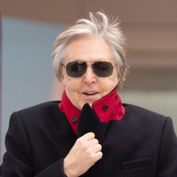 Exclusif - Paul McCartney arrive à l'aéroport JFK de New York. Le 11 février 2019.