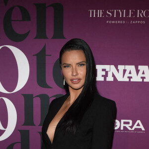 Adriana Lima assiste aux FN Achievement Awards 2019 à l'IAC Building. New York, le 3 décembre 2019.