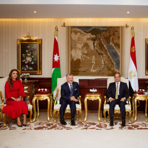 La reine Rania et le roi Abdullah II de Jordanie reçus par le président égyptien Abdel Fattah El Sisi et sa femme Entissar El Sisi le 10 octobre 2019 au Caire.