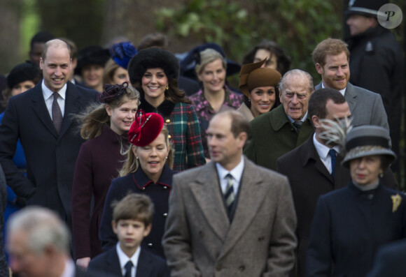 Le prince William, Kate Middleton, Meghan Markle et le prince Harry, le prince Philip, duc d'Edimbourg, Lady Louise Windsor - La famille royale d'Angleterre arrive à la messe de Noël à l'église Sainte-Marie-Madeleine à Sandringham, le 25 décembre 2017.