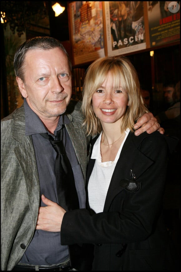 Le chanteur Renaud et Romane Serda au prix Cazes en 2007 à la brasserie Lipp le 15 mars 2007.