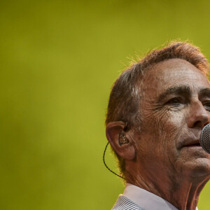 Alain Chamfort en concert lors de la 15ème édition du Grand Pruneau Show à Agen le 1er septembre 2019. © Thierry Breton/Panoramic/Bestimage