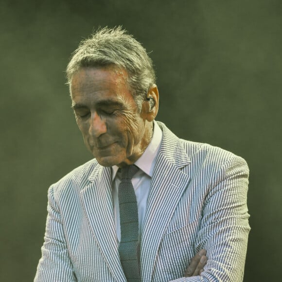 Alain Chamfort en concert lors de la 15ème édition du Grand Pruneau Show à Agen le 1er septembre 2019. © Thierry Breton/Panoramic/Bestimage