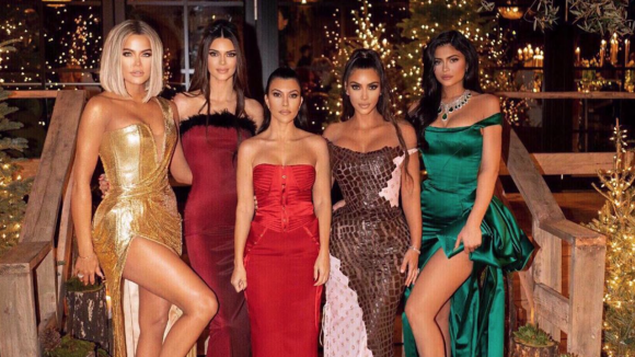 Les Kardashian : Divines pour leur somptueux réveillon de Noël
