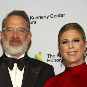 Tom Hanks et sa femme Rita Wilson - Les célébrités lors du dîner d'artiste officiel en l'honneur des récipiendaires de la 42ème cérémonie annuelle du Kennedy Center Honors à Washington D.C, le 7 décembre 2019. 07/12/2019 - Washington D.C