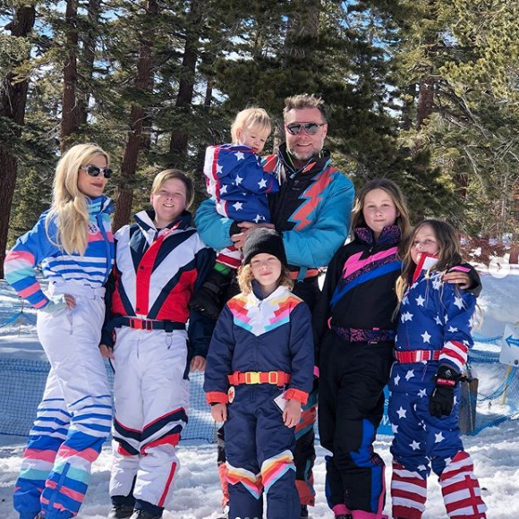 Tori Spelling et Dean McDermott défendent leurs enfants, harcelés sur leur physique sur les réseaux sociaux. Le 24 juin 2019.