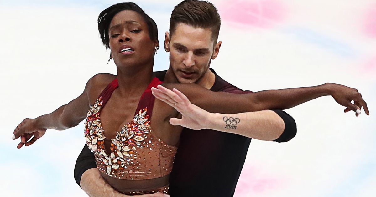 Le couple français Vanessa James et Ciprès septièmes après le programme court aux Le couple français Vanessa James et Ciprès septièmes après le programme court aux