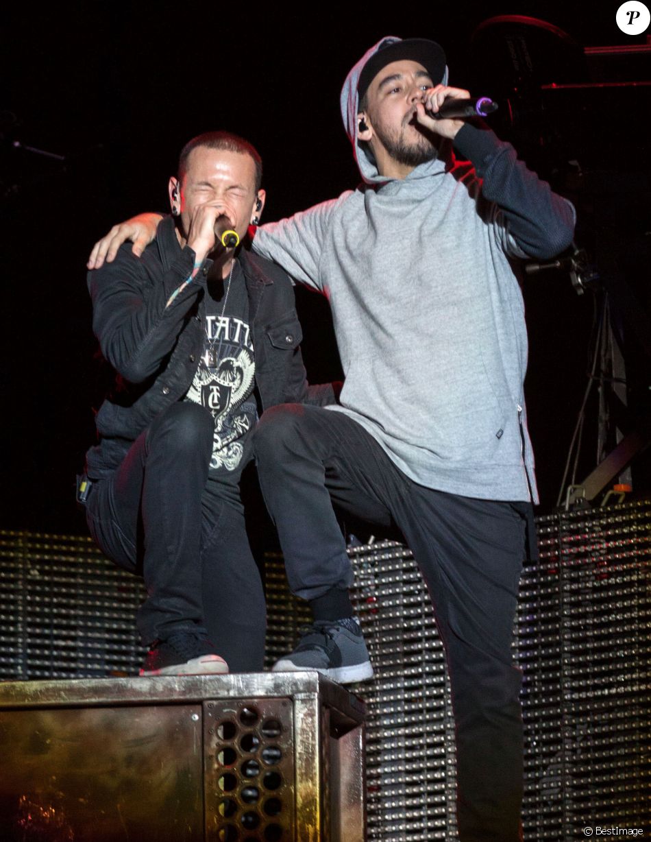 Chester Bennington et Mike Shinoda - Linkin Park en concert au &quot;MGM Resorts Festival Grounds&quot; à Las vegas, le 9 mai 2015