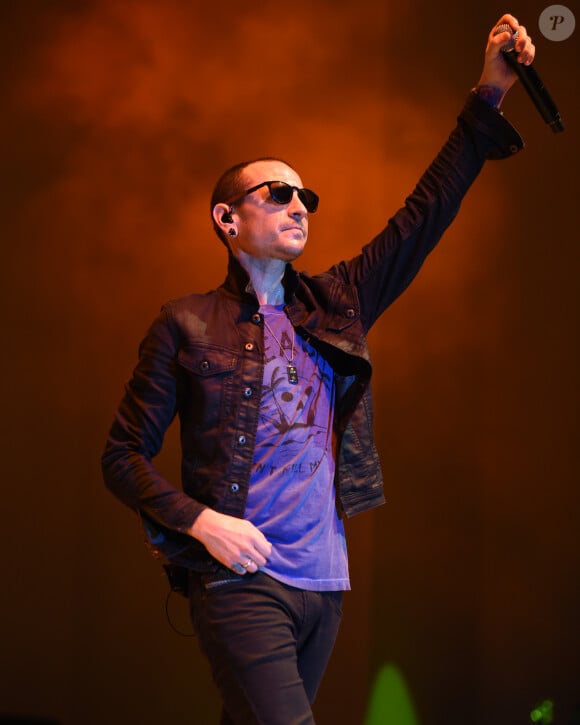 Chester Bennington en concert lors du festival Sunfest à West Palm Beach le 2 mai 2015