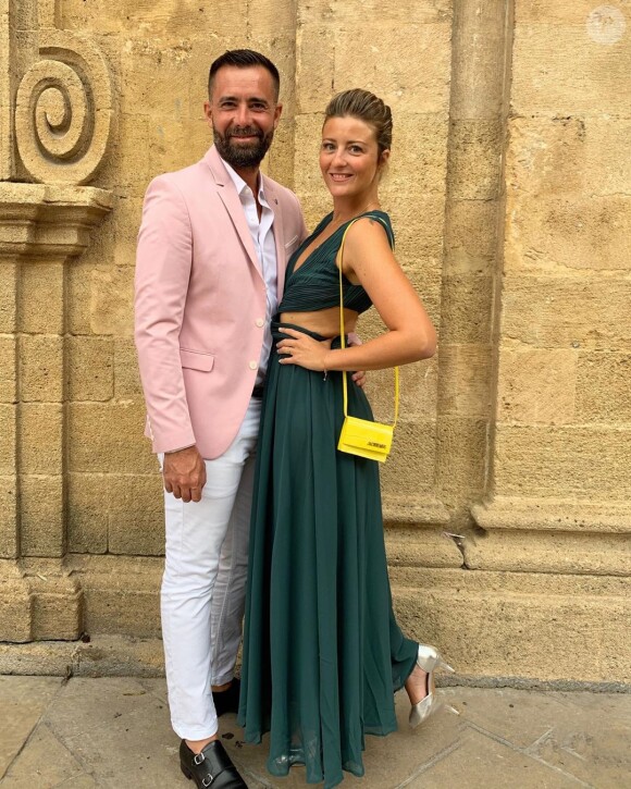 Emilie Picch et son fiancé à un mariage, le 27 juillet 2019