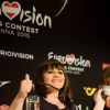 Lisa Angell, candidate française, à l'Eurovision à Vienne le 20 mai 2015 en compagnie de Nathalie André.