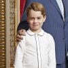 La reine Elisabeth II d'Angleterre, Le prince Charles, prince de Galles, Le prince William, duc de Cambridge, Le prince George de Cambridge - taken by the same photographer, Ranald Mackechnie, in the Throne Room at Buckingham Palace on Wednesday December 18, 2019. © Ranald Mackechnie via Bestimage