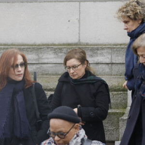 Exclusif - Isabelle Huppert - Obsèques de Claude Régy au crématorium du Père Lachaise à Paris. Le 7 janvier 2020.