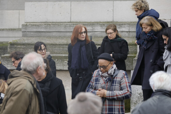 Exclusif - Isabelle Huppert - Obsèques de Claude Régy au crématorium du Père Lachaise à Paris. Le 7 janvier 2020.