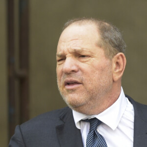 Harvey Weinstein à la sortie du tribunal State Supreme Court de New York où il a présenté sa nouvelle équipe d'avocats en charge d'assurer sa défense, notamment D. Rotunno, une puissance avocate de Chicago, le 11 juillet 2019.